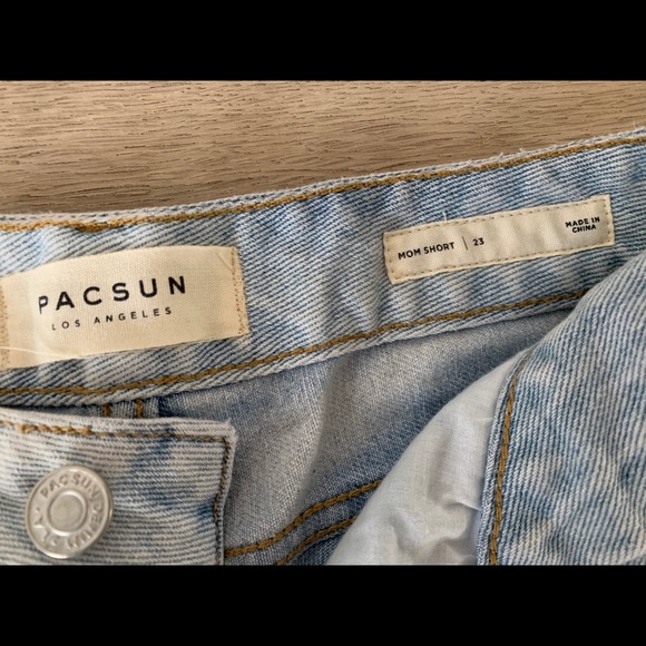 High rise jean shorts - Picture 3 of 3